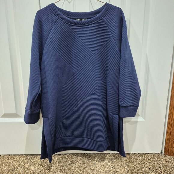 Tribal Navy Tunic Sweater 3/4 sleeve size small - Picture 1 of 10
